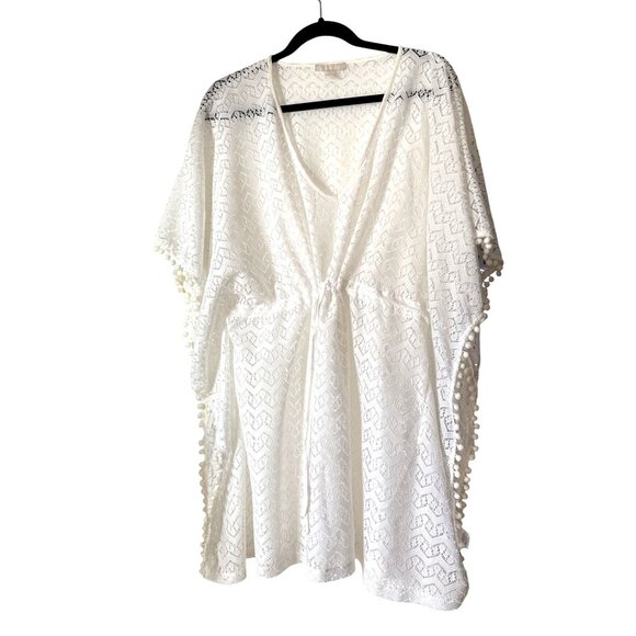 White Crochet Kimono Cover-Up With Pom Pom Trim One Size 100% Polyester Made In - Picture 3 of 7